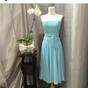 Elegant Strapless Blue Gown